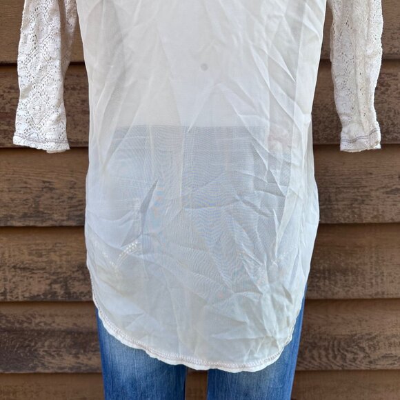 Womens XL MNK Lace Sleeve Top With Bull Skull Floral Design Beige & Cream Sheer - Picture 9 of 9